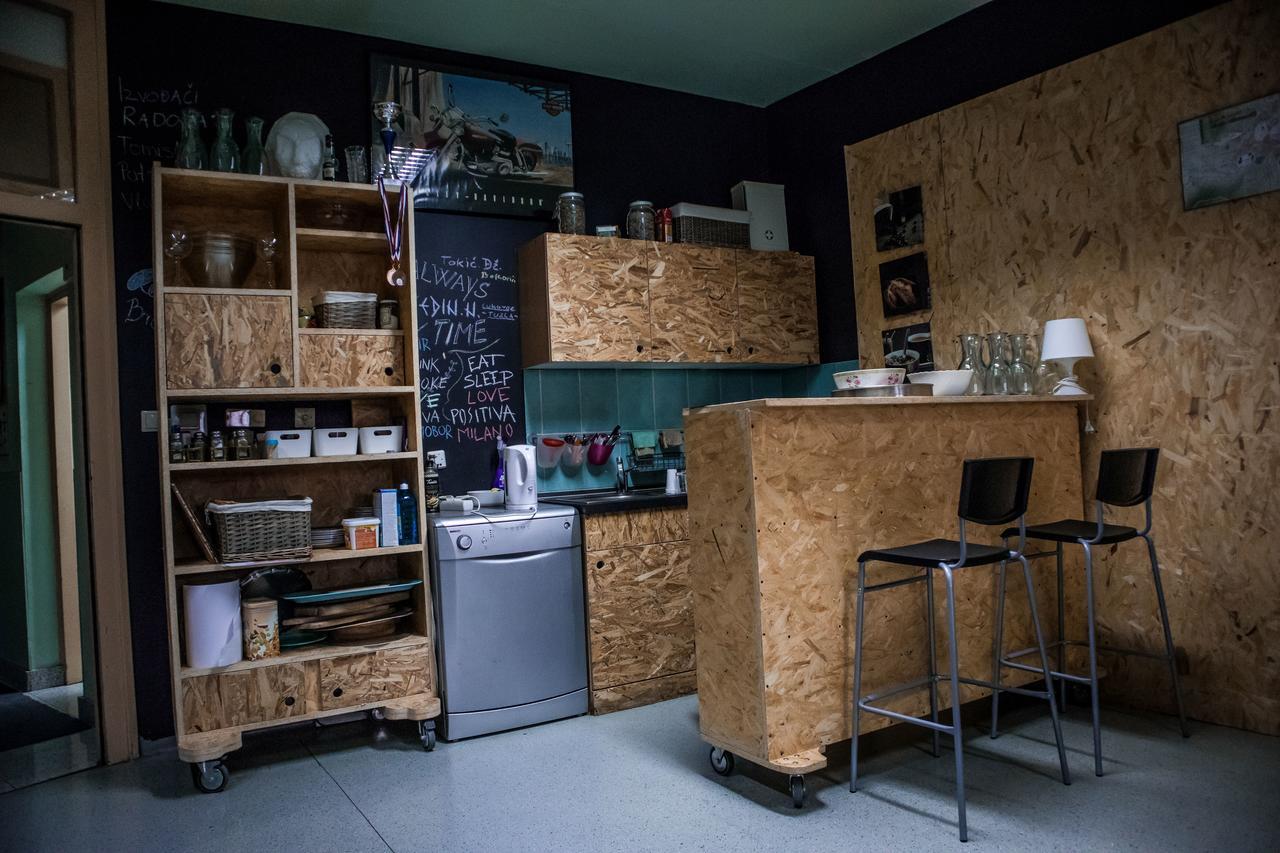 Hostel 萨莫博尔 外观 照片
