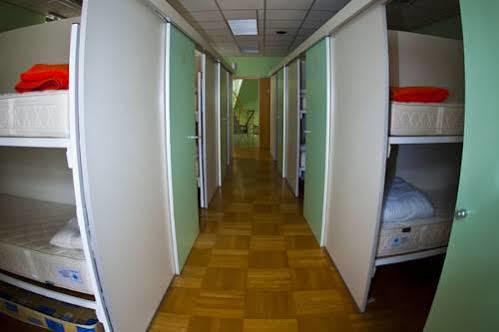 Hostel 萨莫博尔 外观 照片